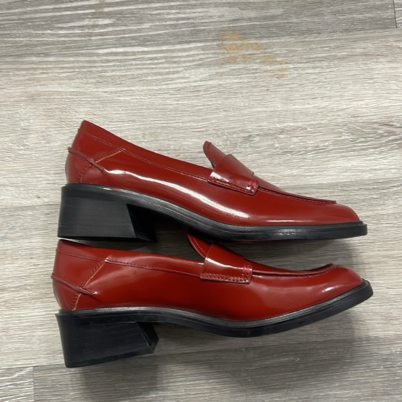 SARTO by Franco Sarto red shoes . - Picture 8 of 9
